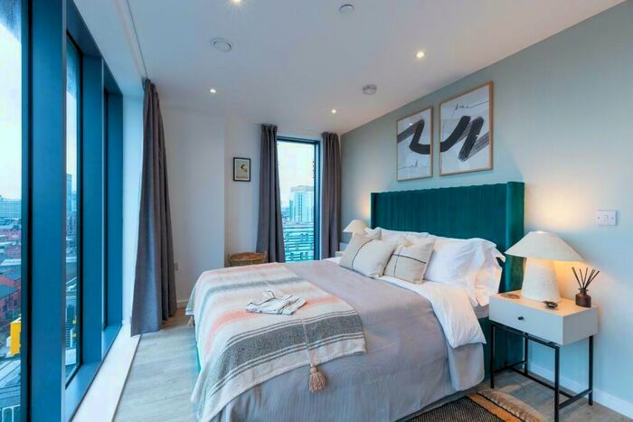 3 Bedroom Flat To Rent In Flat, Swan Street, Manchester, Greater Manchester, M4