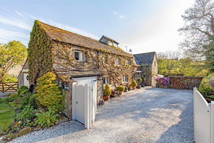 4 Bedroom Semi-Detached House For Sale In Calver Road, Baslow, Bakewell, DE45