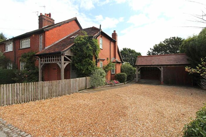 4 Bedroom Semi-Detached House For Sale In Warford Hall Drive, Alderley Edge, SK9