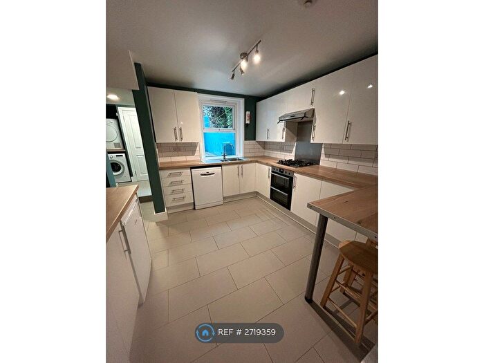 5 Bedroom Terraced House To Rent In Park Crescent Road, Brighton, BN2