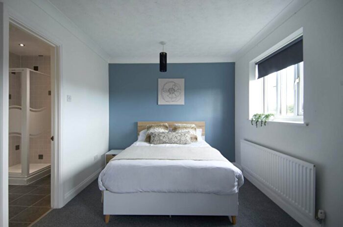 1 Bedroom Semi-Detached House To Rent In Fircroft, Bicester, OX26