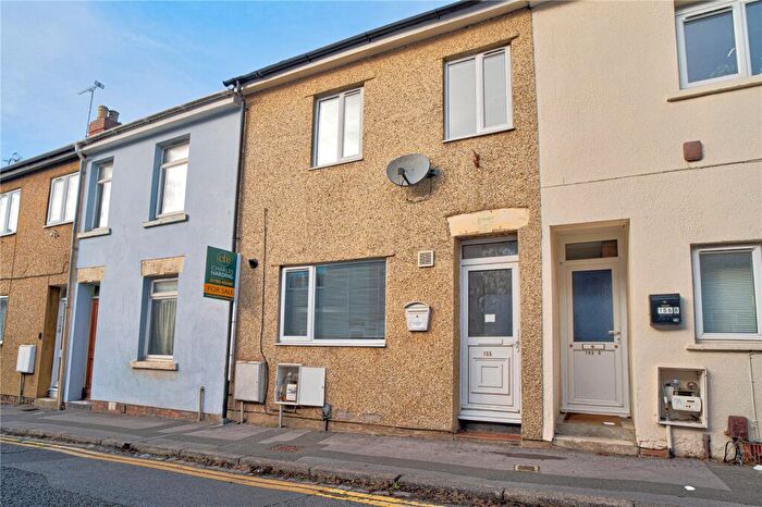 3 Bedroom Terraced House For Sale In Albion Street, Town Centre, Swindon, SN1
