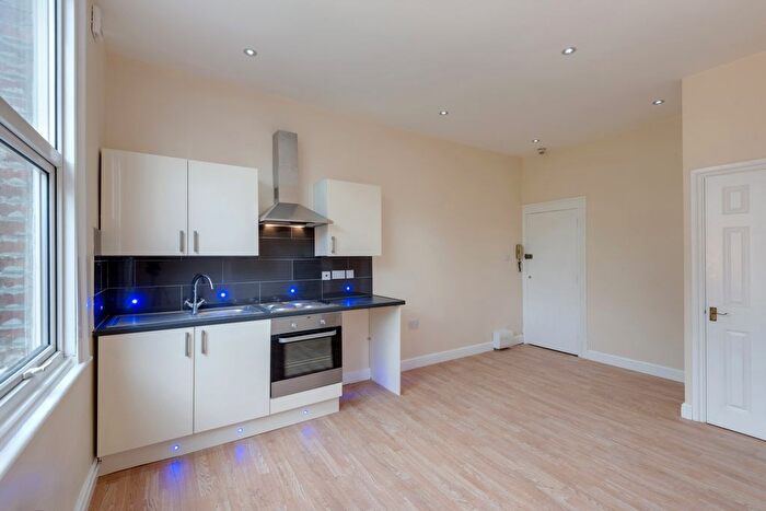 1 Bedroom Studio For Sale In Fordwych Road, West Hampstead, NW2