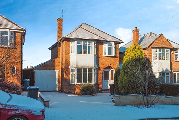 3 Bedroom Detached House For Sale In Beaumont Gardens, West Bridgford, Nottinghamshire, NG2