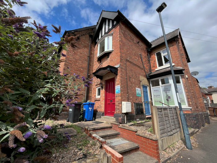 2 Bedroom Flat To Rent In Burton Road, Derby, Derbyshire, DE23