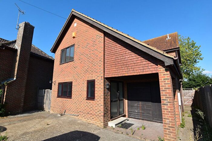 5 Bedroom Detached House For Sale In Dymchurch Road, St. Marys Bay, Romney Marsh, TN29