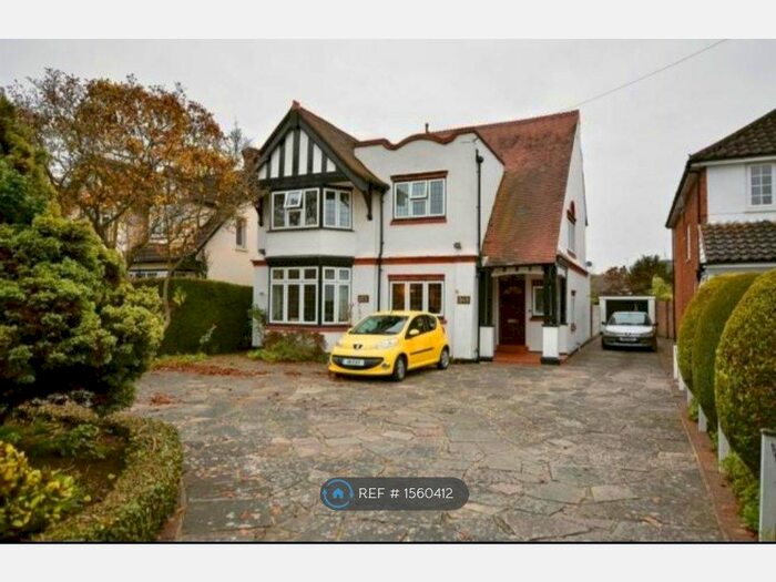 4 Bedroom Detached House To Rent In Wingletye Lane, Hornchurch, RM11