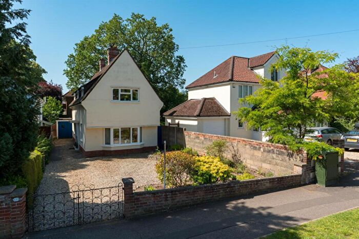 3 Bedroom Detached House For Sale In Earlham Road, Norwich, NR2