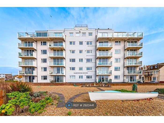 2 Bedroom Flat To Rent In Hardwicke House, Seaford, BN25