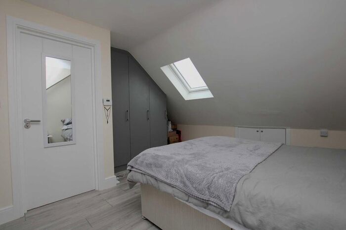 Studio To Rent In Church Stretton Road, Hounslow, TW3