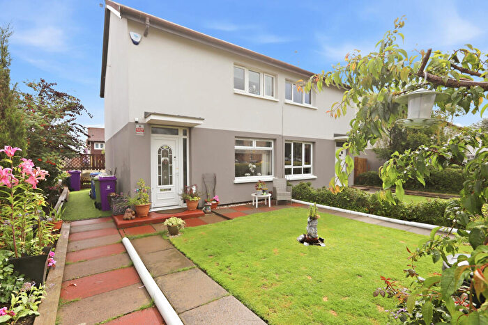 2 Bedroom Semi-Detached House For Sale In Linkwood Drive, Drumchapel, Glasgow, G15