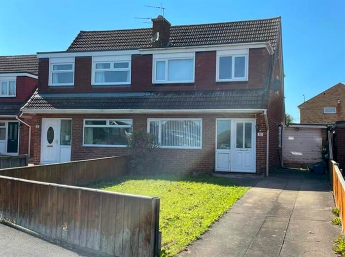 3 Bedroom Semi-Detached House To Rent In Mowbray Grove, Stockton-On-Tees, TS19