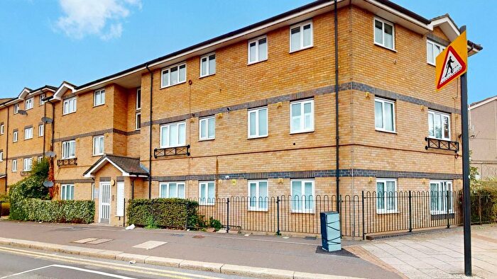 1 Bedroom Flat For Sale In Connaught Road, Silvertown, E16
