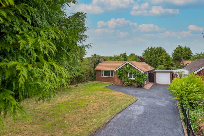 2 Bedroom Detached Bungalow For Sale In Tring Road, Northchurch, Berkhamsted, HP4