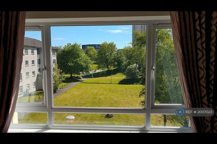 1 Bedroom Flat To Rent In Kennedy Path, Glasgow, G4