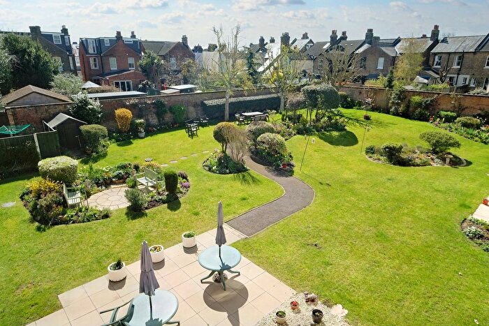 1 Bedroom Flat To Rent In Godfreys Mews, Old Moulsham, Chelmsford, CM2