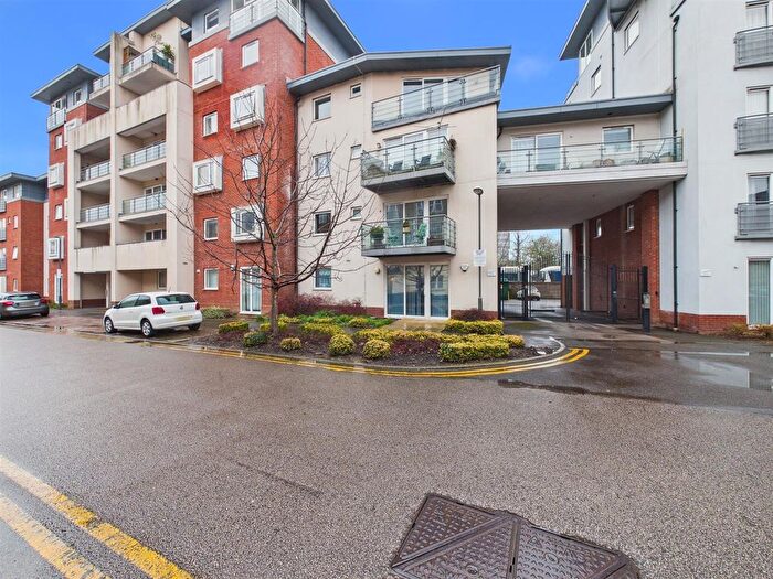 2 Bedroom Flat For Sale In Coxhill Way, Aylesbury, Buckinghamshire, HP21