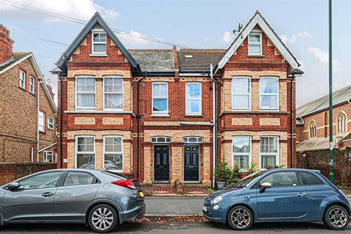 2 Bedroom Maisonette To Rent In Linden Road, Northlands, PO21