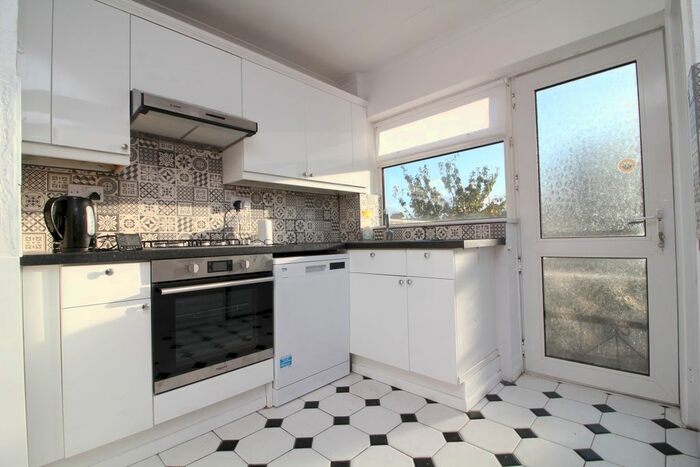 3 Bedroom End Of Terrace House To Rent In Cecilia Road, Ramsgate, CT11