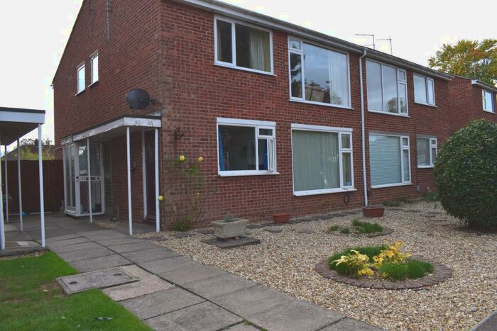 2 Bedroom Flat To Rent In Conifer Rise, Westone, Northampton, NN3