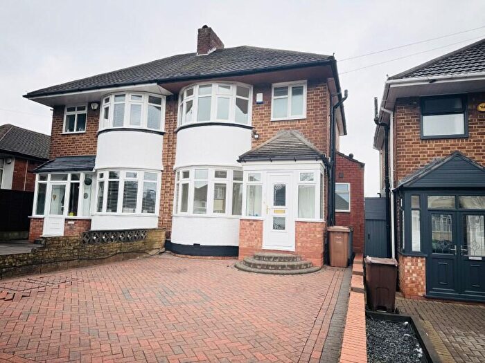 3 Bedroom Semi-Detached House To Rent In Marcot Road, Solihull, B92