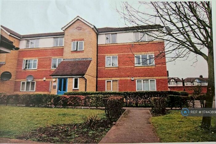 1 Bedroom Flat To Rent In Palmers Green, London, N13