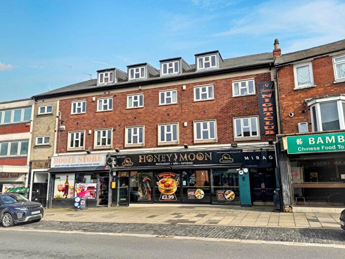 Semi-Detached House To Rent In St James` House, Buckingham Street, HP20