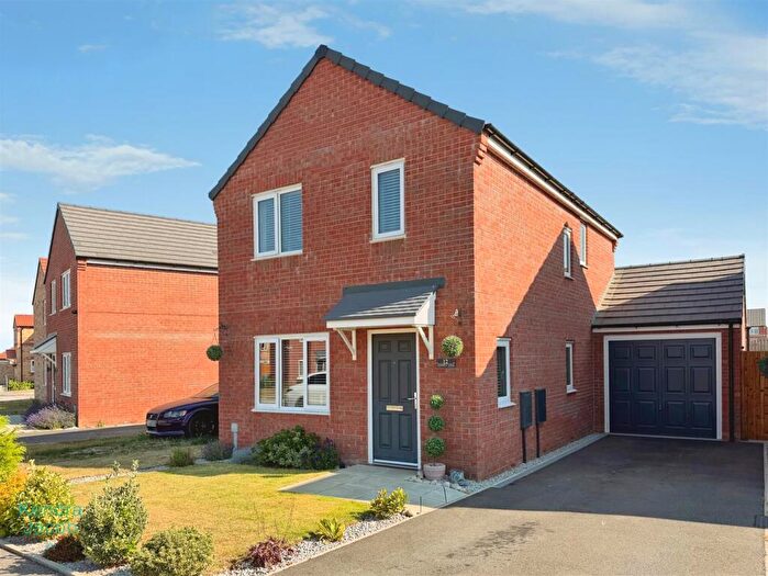 3 Bedroom Detached House For Sale In Osprey View, Langold, Worksop, S81