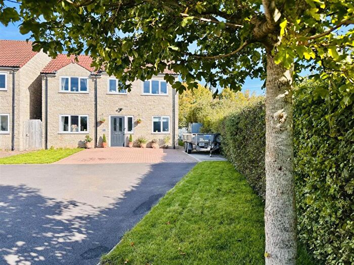 3 Bedroom Detached House For Sale In Lower New Road, Cheddar, BS27