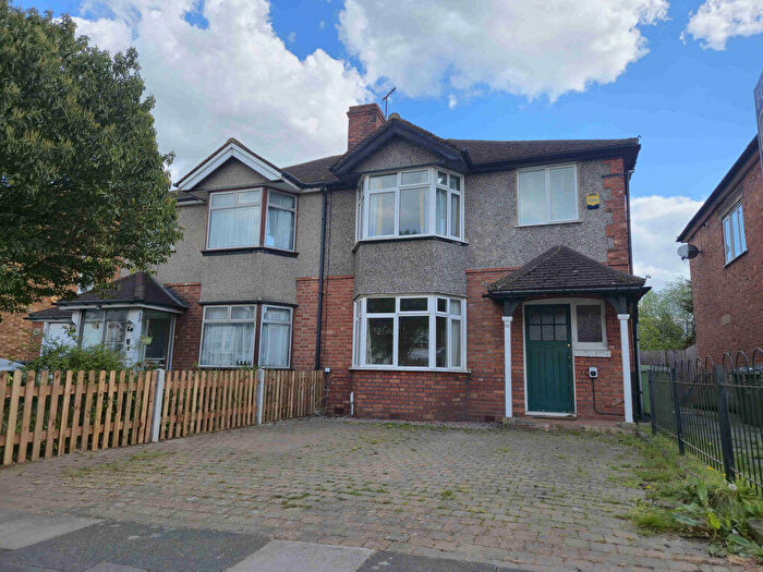3 Bedroom Semi Detached House For Sale In Southwood Road, New Eltham, SE9