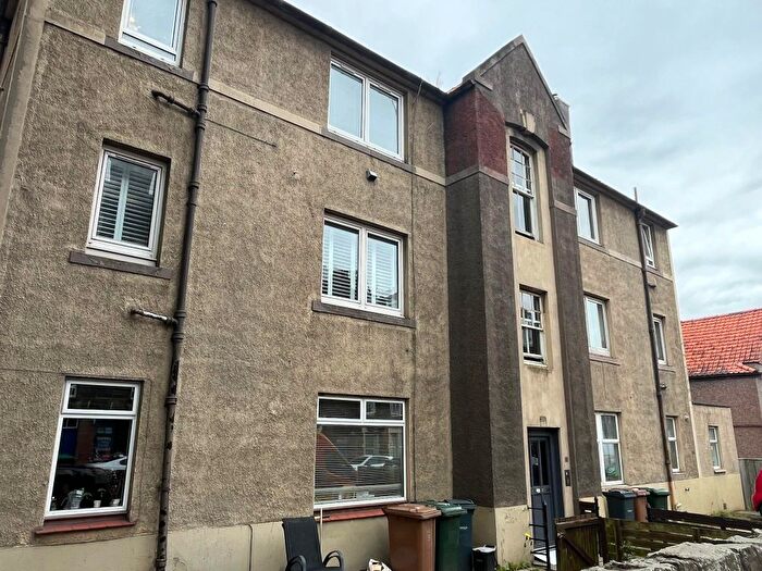 2 Bedroom Flat To Rent In / Granton Road, Edinburgh, EH5