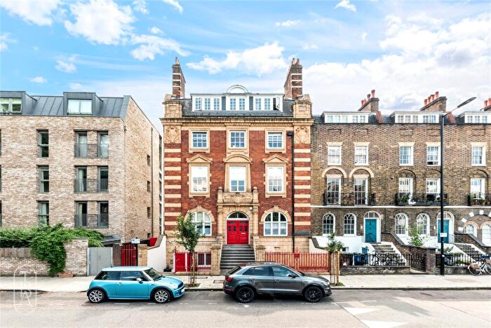 2 Bedroom Apartment To Rent In New North Road, London, N1