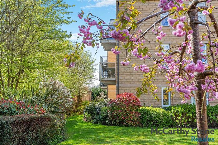 2 Bedroom Flat For Sale In Thackrah Court, Squirrel Way, Shadwell, Leeds, LS17