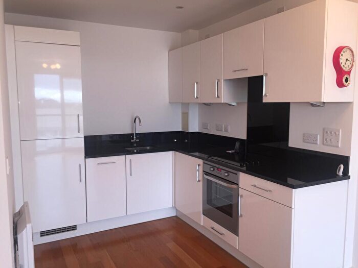 1 Bedroom Apartment To Rent In Dockhead Road, Chatham, ME4