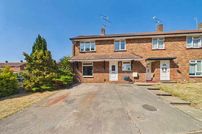 3 Bedroom End Of Terrace House For Sale In Calfridus Way, Bracknell, Berkshire, RG12