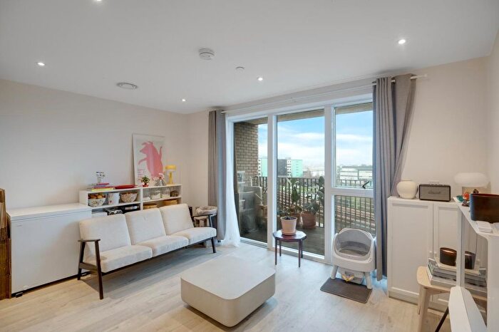 2 Bedroom Flat For Sale In Cargo House, Royal Albert Wharf, E16