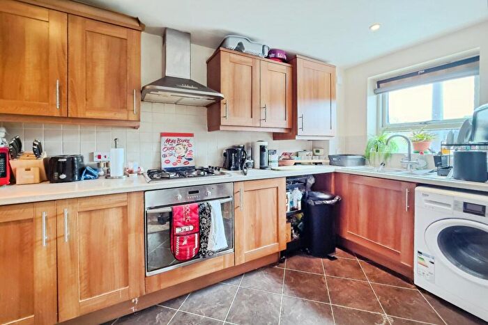 2 Bedroom Flat For Sale In Coleman House, Watling Street, Bletchley, Milton Keynes, MK2