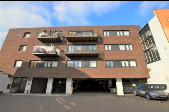 1 Bedroom Flat To Rent In Odeon Parade, London, SE9