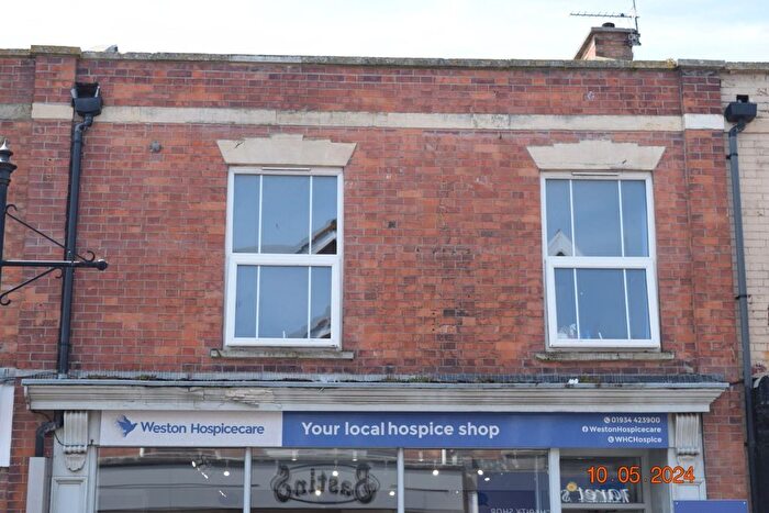 1 Bedroom Flat To Rent In High Street, Burnham On Sea, Somerset, TA8