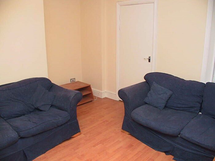 6 Bedroom Maisonette To Rent In Fairfield Rd, Jesmond, NE2