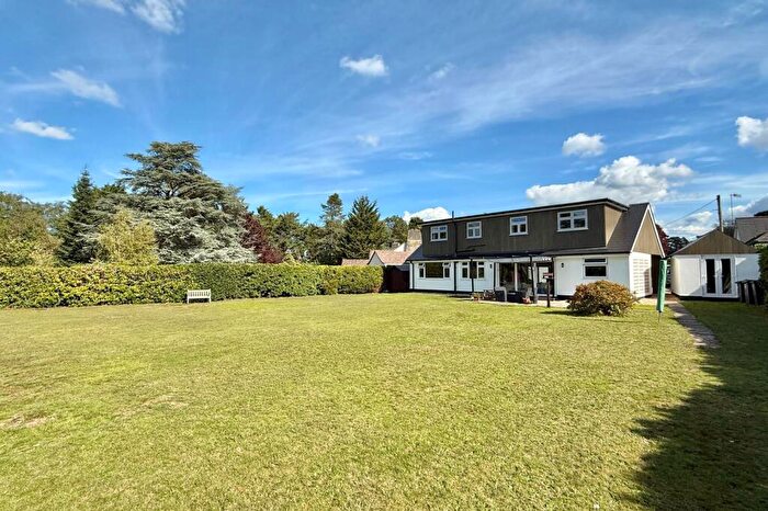 5 Bedroom Detached House For Sale In Cherry Tree Close, St. Leonards, BH24