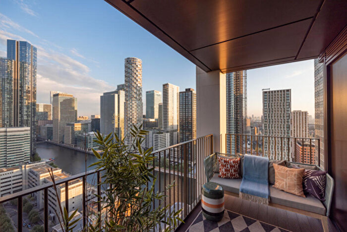 1 Bedroom Apartment For Sale In One Thames Quay, Canary Wharf, E14