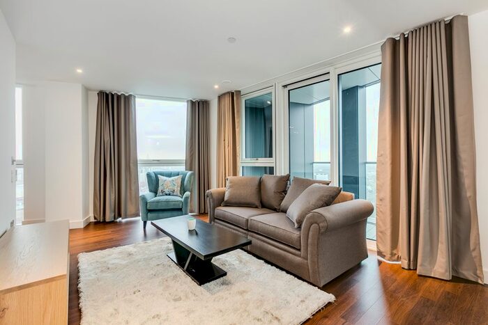 2 Bedroom Flat To Rent In Wandsworth Road, London, SW8