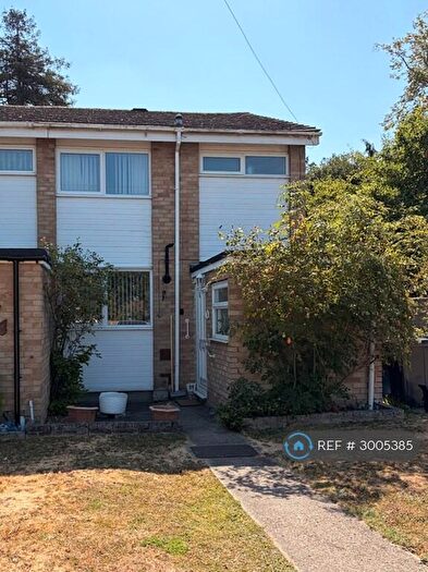 3 Bedroom Semi-Detached House To Rent In Ellison Close, Windsor, SL4