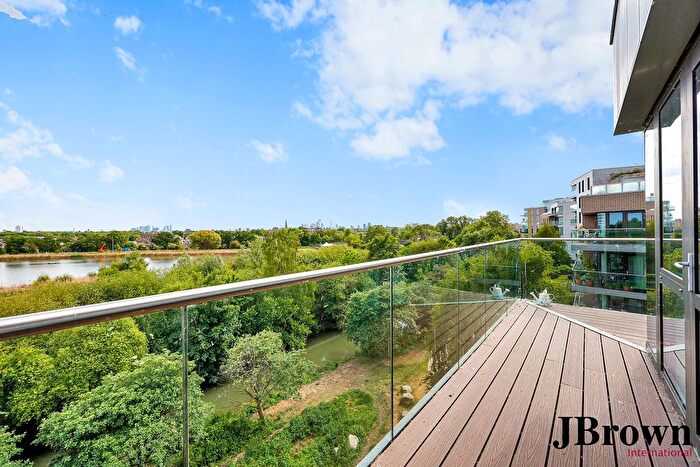 3 Bedroom Flat To Rent In Rivulet Apartments, Devan Grove, London, N4