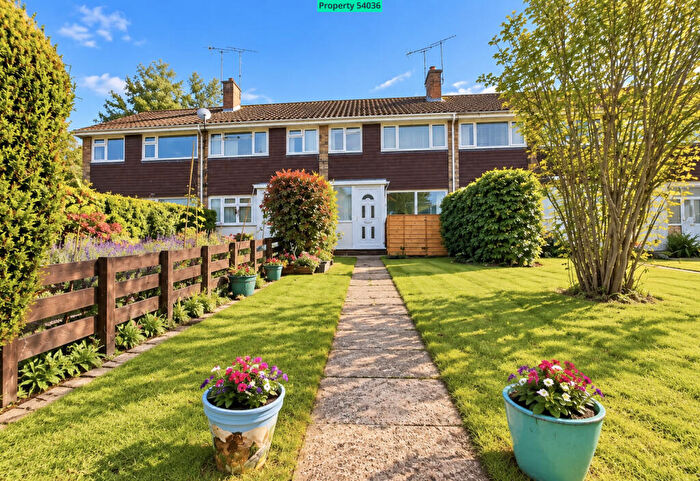 3 Bedroom Terraced House For Sale In Linford Road, Ringwood, BH24