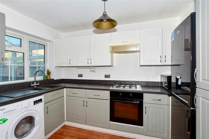 3 Bedroom Semi-Detached House For Sale In Ritch Road, Snodland, Kent, ME6