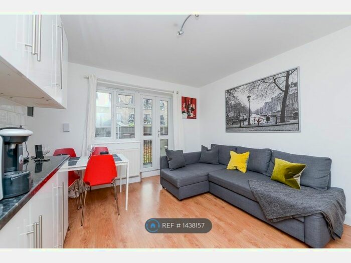 3 Bedroom Flat To Rent In Wenlock Court, London, N1