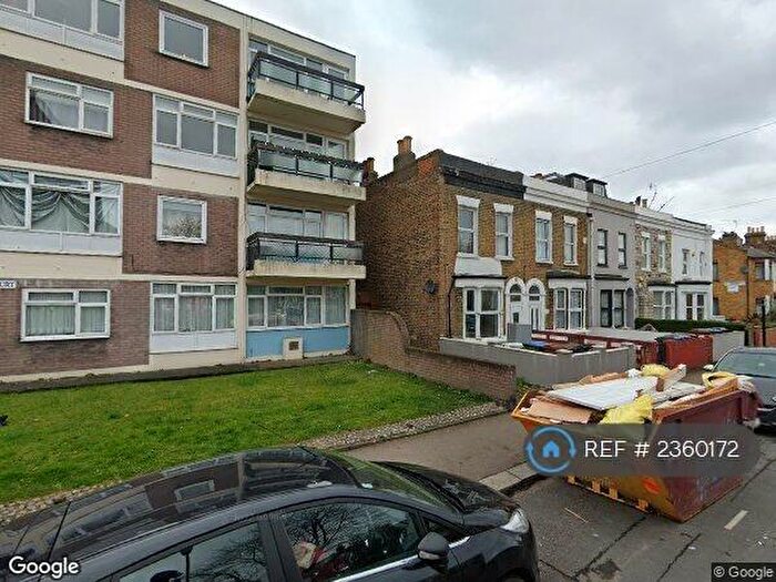 5 Bedroom Terraced House To Rent In Woodhouse Road, London, E11