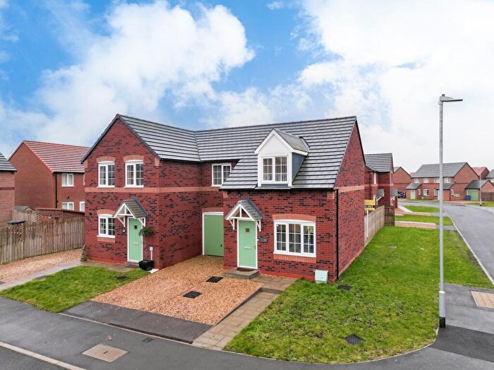 3 Bedroom Semi-Detached House For Sale In Hawthorn Close, Boston, PE21